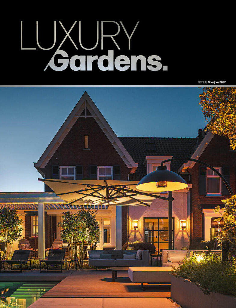 Luxury Gardens Magazine cover 2022-01