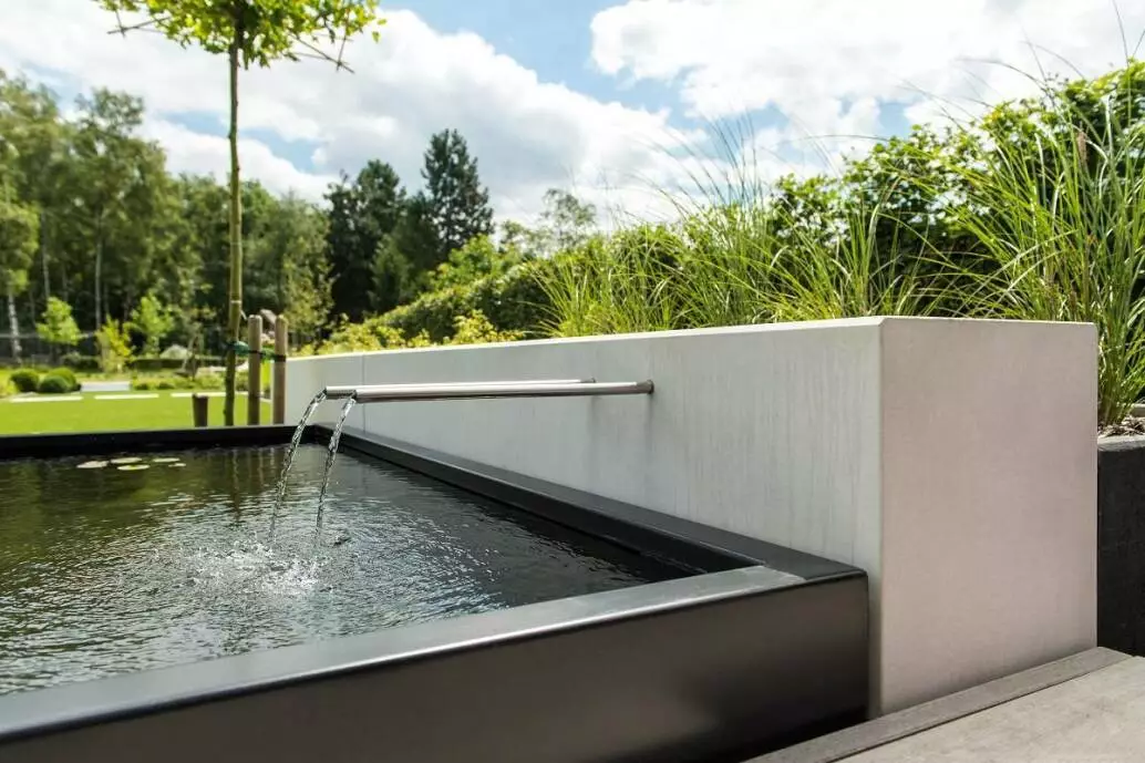 XL-style van Ebema_Stone&Style - Luxury Gardens Magazine voorjaar 2023