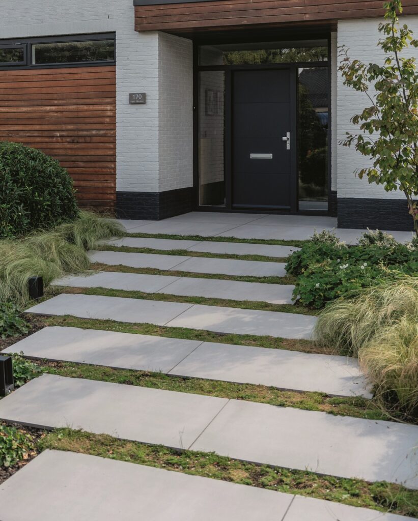 Linda Exclusieve tuinen Het Communicatiemeisje- Luxury Gardens Platform 5