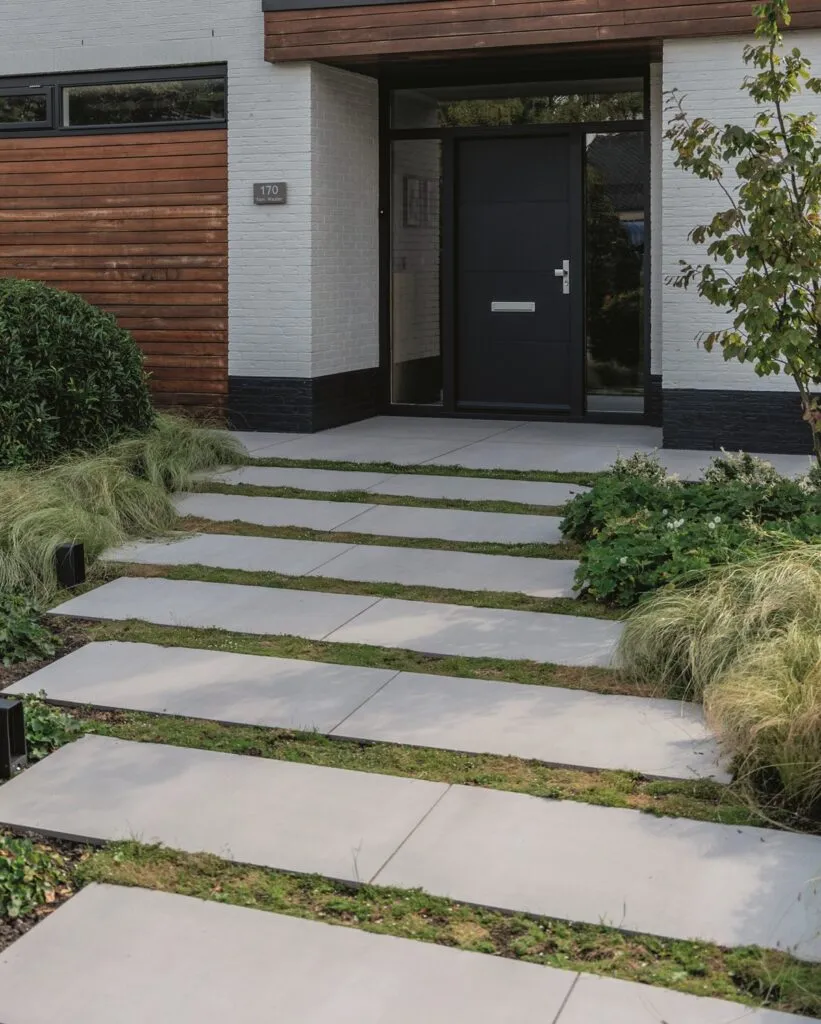 Linda Exclusieve tuinen Het Communicatiemeisje- Luxury Gardens Platform 5