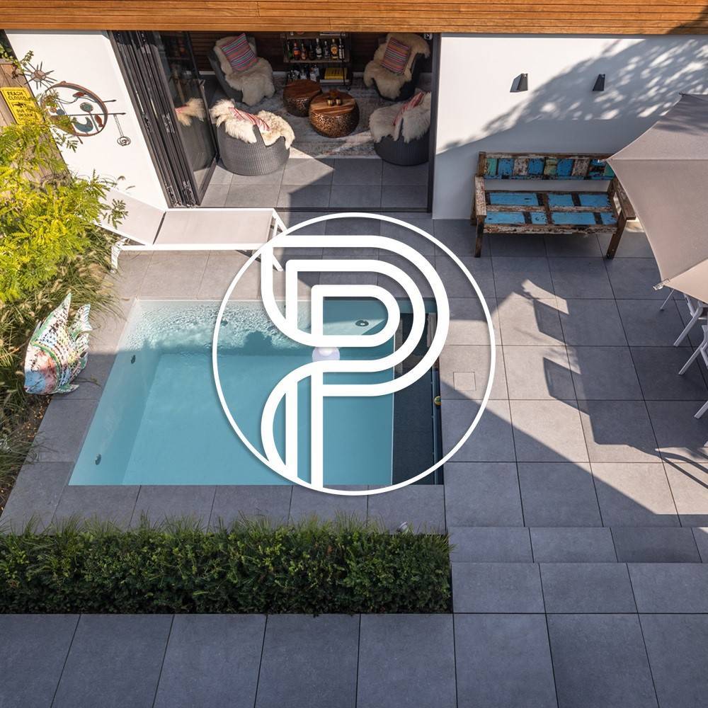 PlungPools - Luxury Gardens Magazine Platform