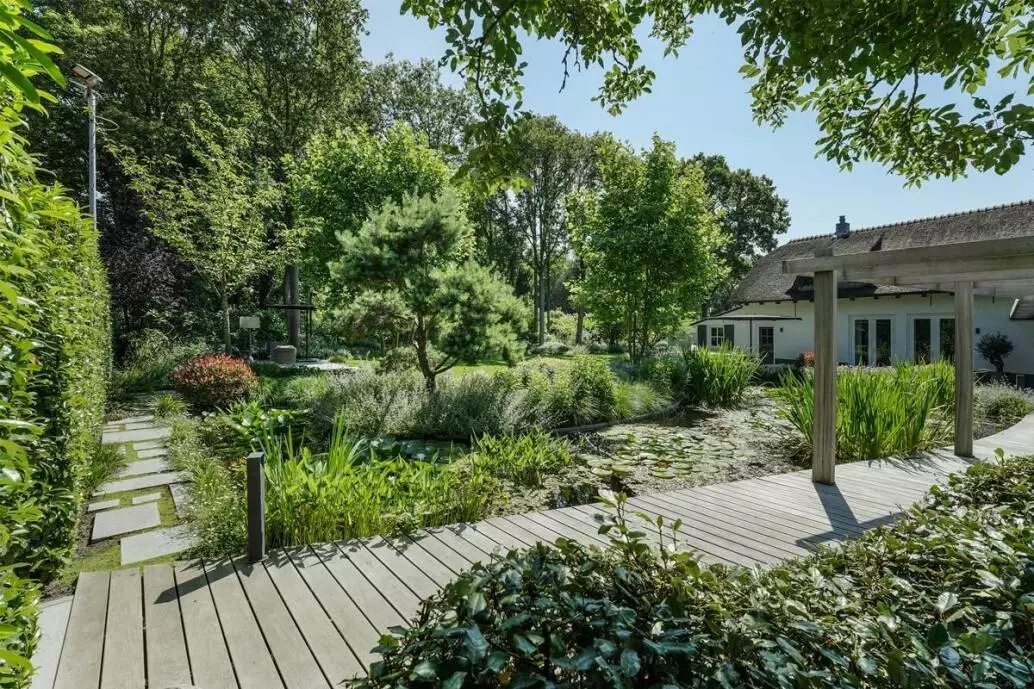 De Zanderik - Schellevis Tegels - Robert Koelewijn Fotografie - Luxury Gardens Magazine 6 - Najaar 2024