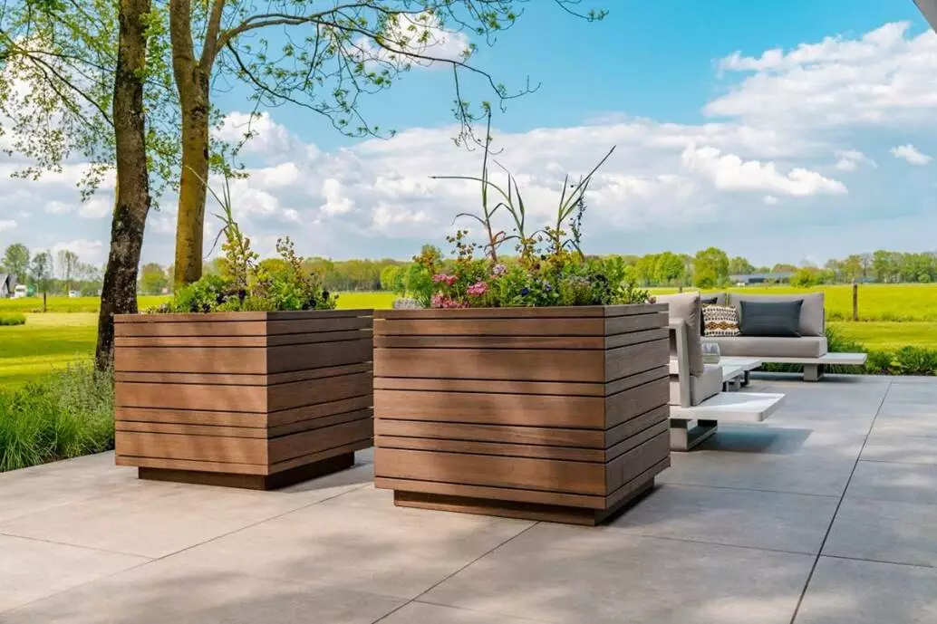 Adezz Bandu Plantenbak - Luxury Gardens platform 3