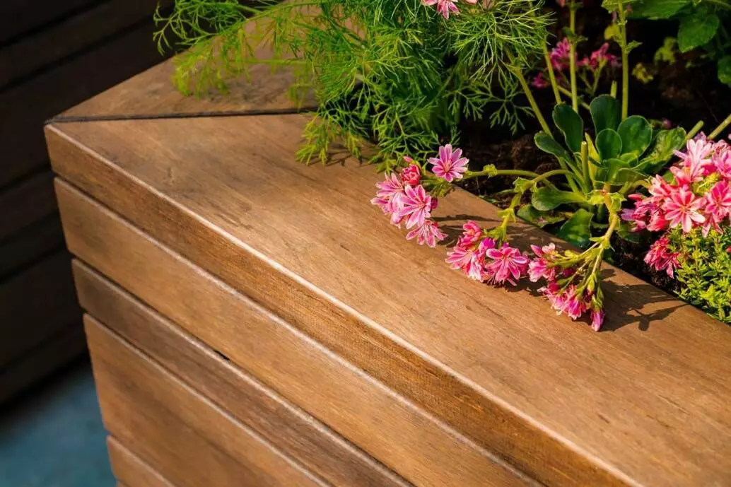 Adezz Bandu Plantenbak Detail - Luxury Gardens platform 