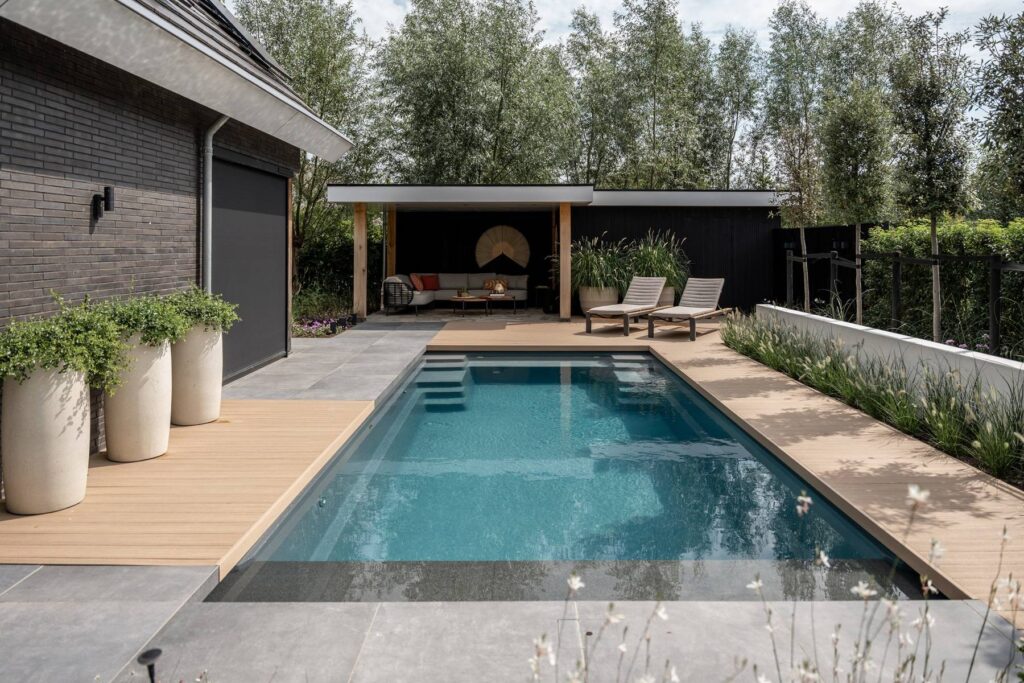 Het Communicatiemeisje -Projecten Studio Linda Wester - Compass Pools