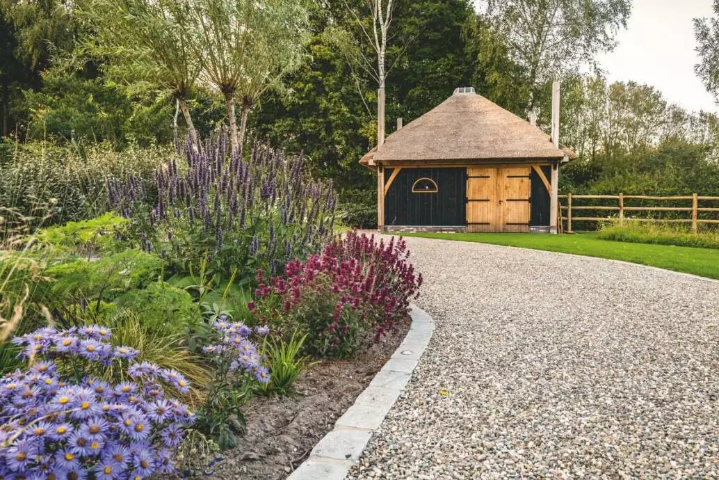 Michiel-van-Loon-Fotografie-James-van-Leuven-Luxury-Gardens-Platform