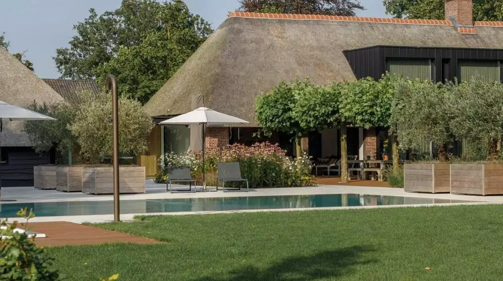 Michel Verhoeven Tuinarchitect - VSB Wellness - Luxury Gardens Magazine 5