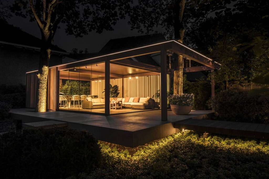 Renson Amani - Villa Arte Laren - Luxury Gardens Magazine