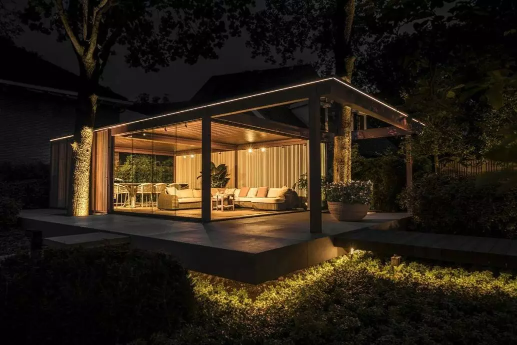 Renson Amani - Villa Arte Laren - Luxury Gardens Magazine
