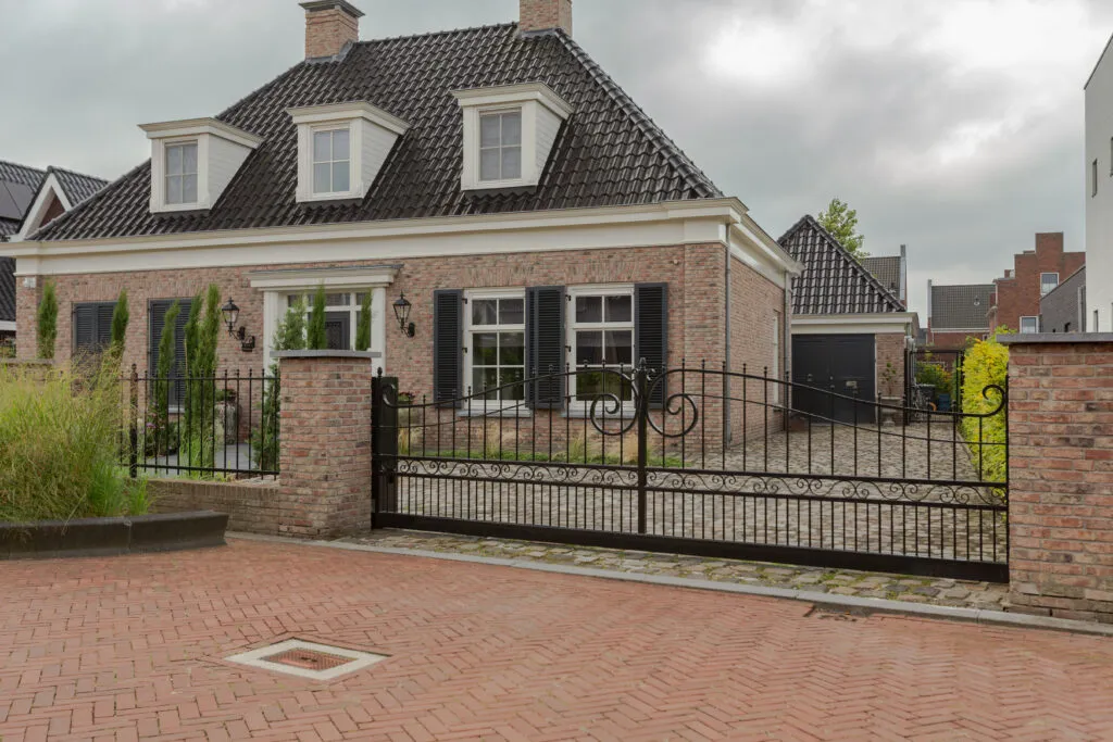 DJS Hekwerken - Klassieke Poort - Luxury Gardens Platform 
