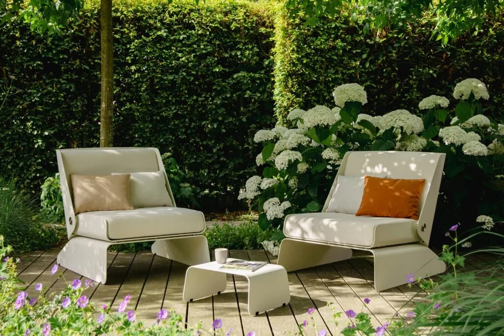 Coozus - Tuinmeubel - Luxury Gardens Magazine