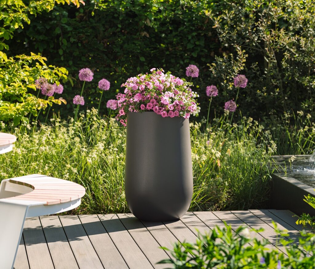 ADEZZ LORA plantenbak - Luxury Gardens Magazine