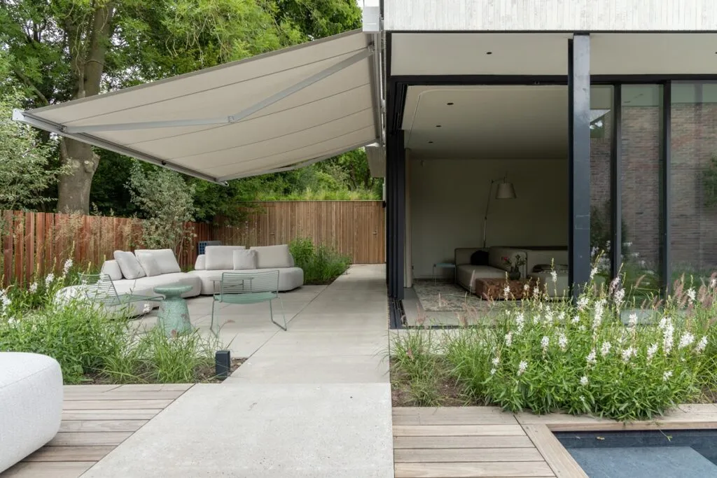 Buro Steef -tuinontwerper Karin van den Hoven - Luxury Gardens 8 - Najaar 2025 1