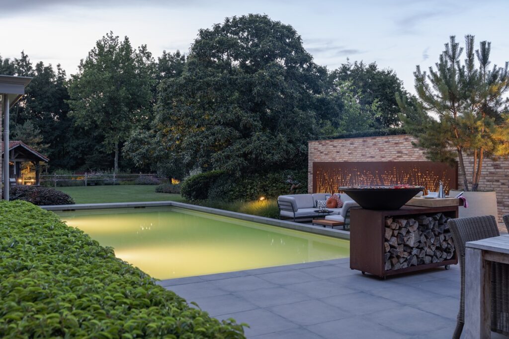 ROMFIX - Jansen Hoveniers - Luxury Gardens Platform 1