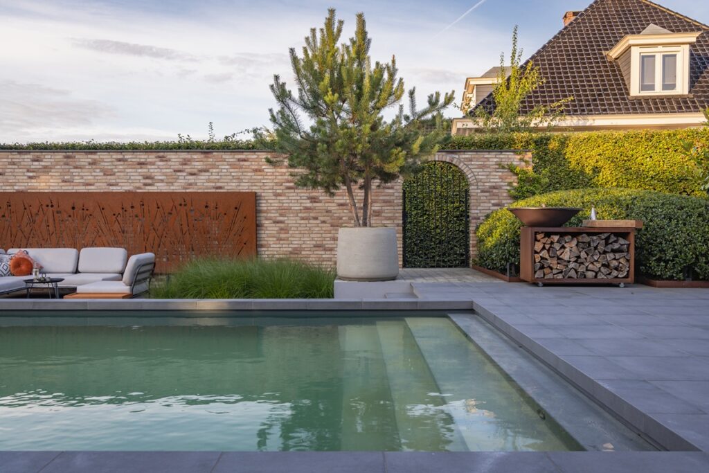 ROMFIX - Jansen Hoveniers - Luxury Gardens Platform 7