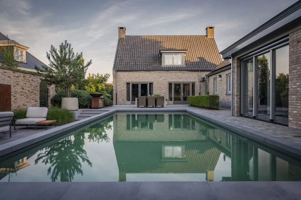 ROMFIX - Jansen Hoveniers - Luxury Gardens Platform 9