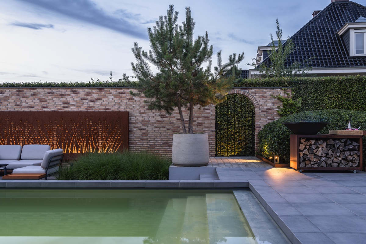 ROMFIX - Jansen Hoveniers - Luxury Gardens Platform