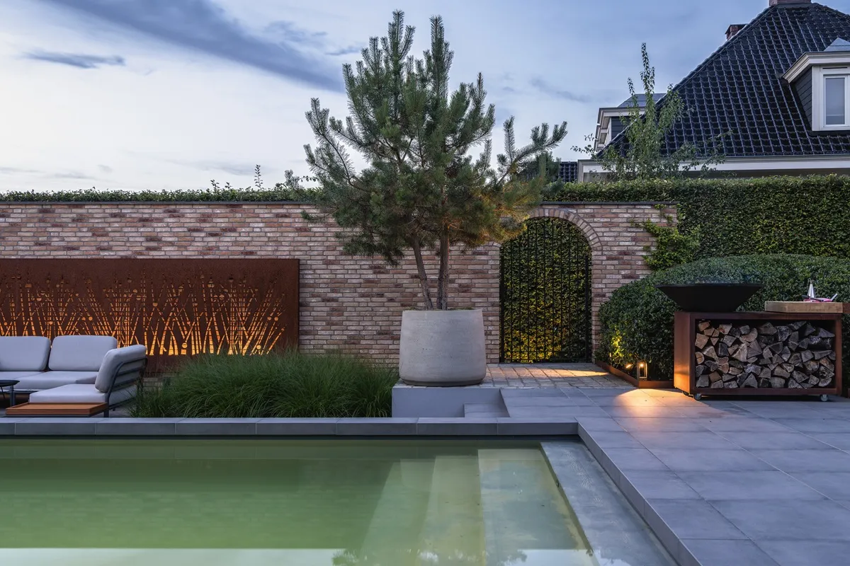 ROMFIX - Jansen Hoveniers - Luxury Gardens Platform