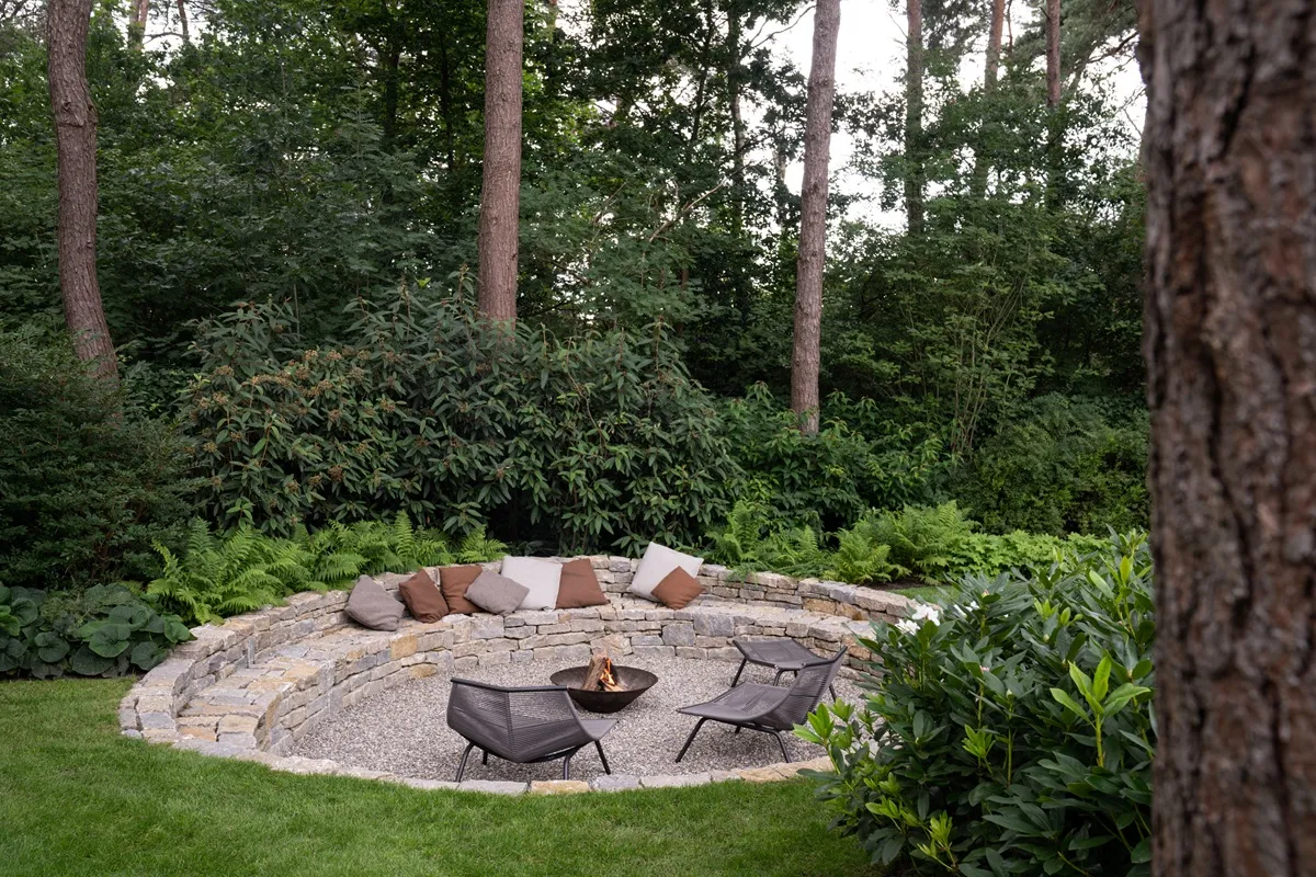 Tebi Exclusief - Felsart blokken - Luxury Gardens Magazine