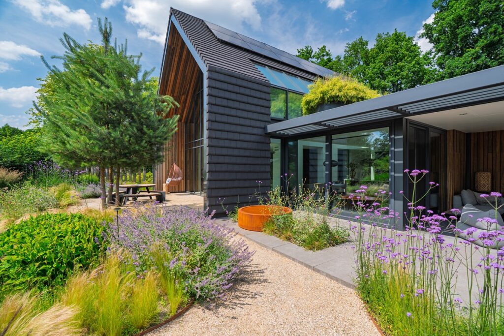 ADEZZ Project - Paul Hoevenaars Designtuinen - Luxury Gardens Magazine 16