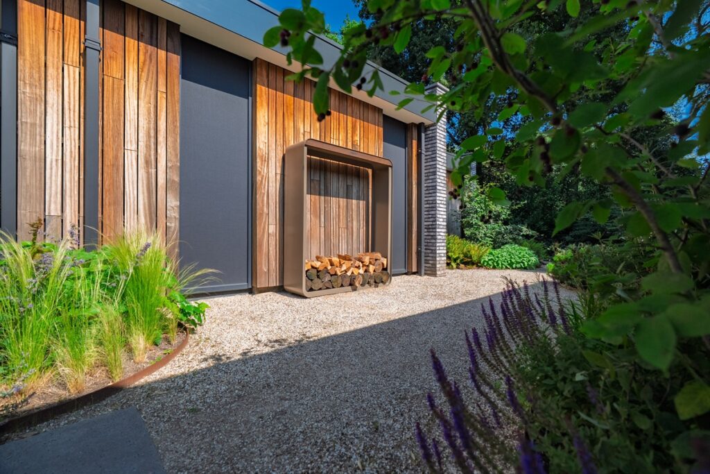 ADEZZ Project - Paul Hoevenaars Designtuinen - Luxury Gardens Magazine 2