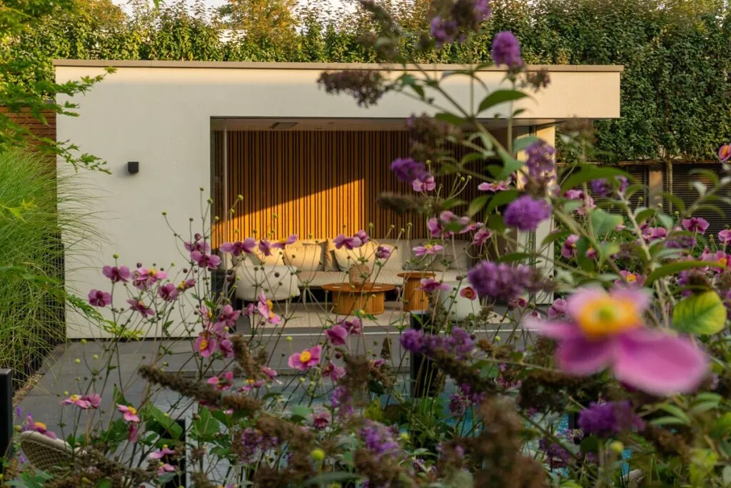 Bunt Hoveniers - Luxury Gardens Magazine 8 - Najaar 2025 2