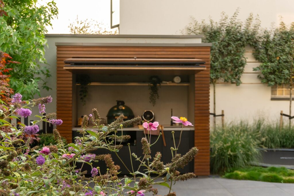 Bunt Hoveniers - Luxury Gardens Magazine 8 - Najaar 2025 3