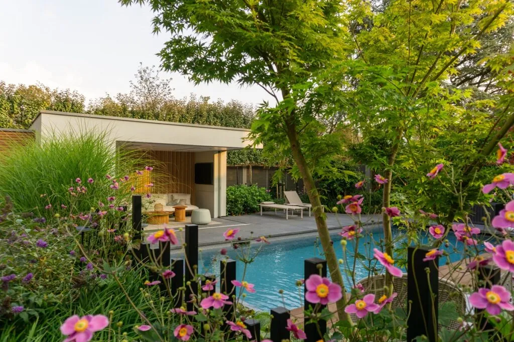 Bunt Hoveniers - Luxury Gardens Magazine 8 - Najaar 2025 4