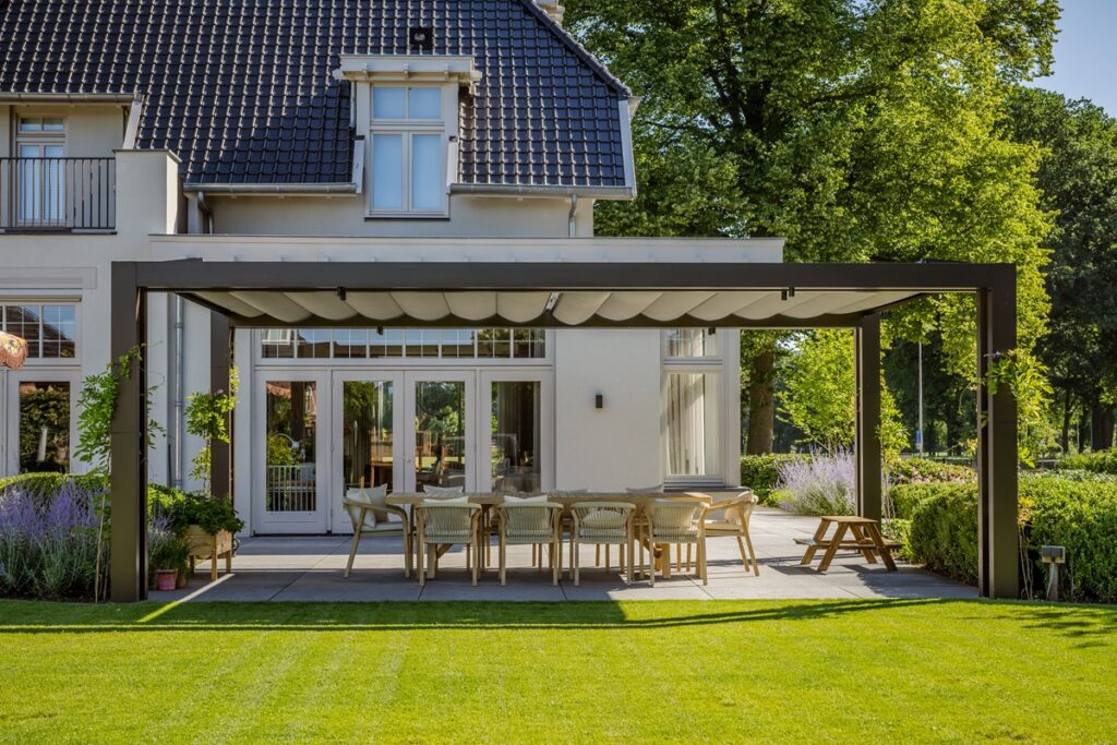 Hoveniersbedrijf Evink - foto Huib Noordzij - Luxury Gardens Magazine 3
