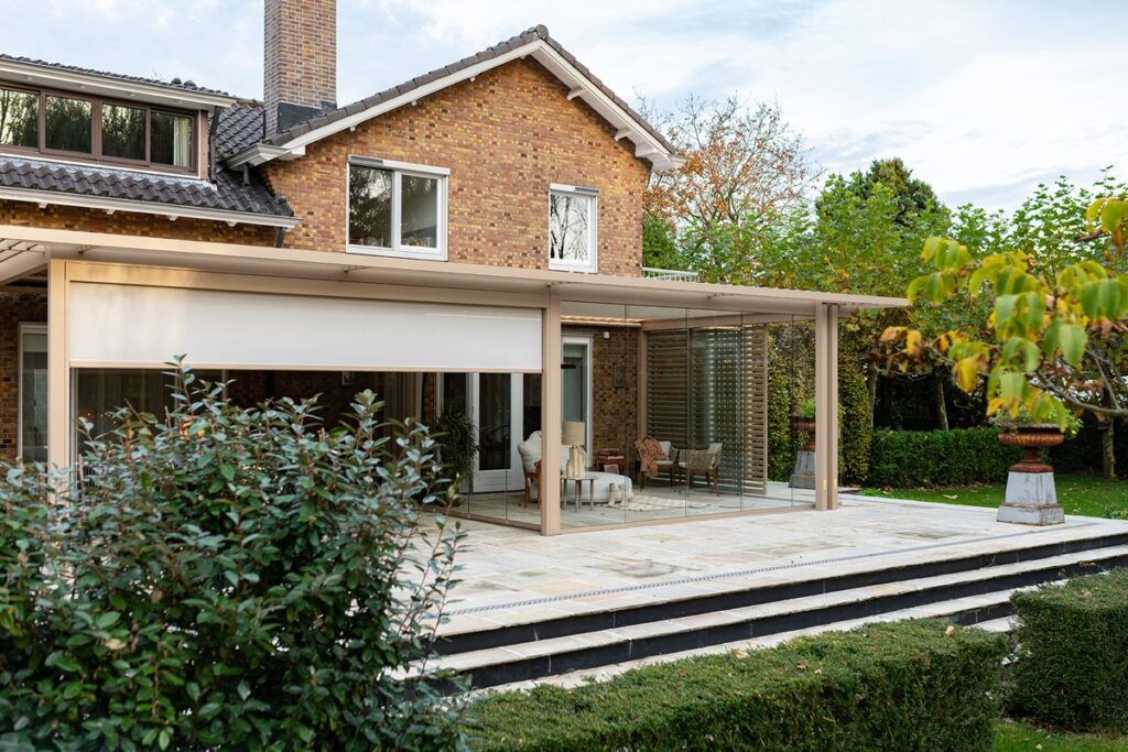 Van van Ee - Luxury Gardens Magazine