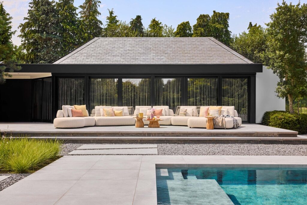 Blocchi-Farzi-Veneto-SUNS-Loungeset - Luxury Gardens Magazine