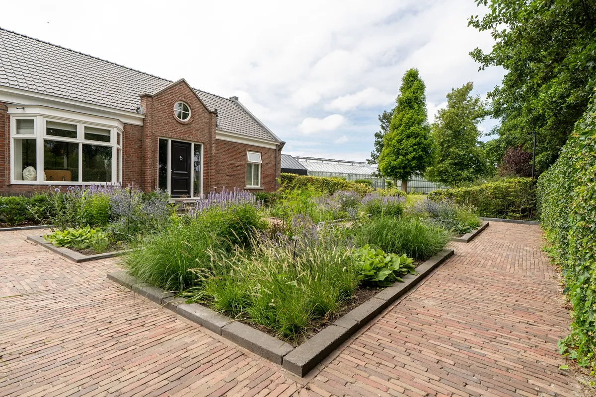 Silvio Vermeer Studio - Luxury Gardens Magazine 7