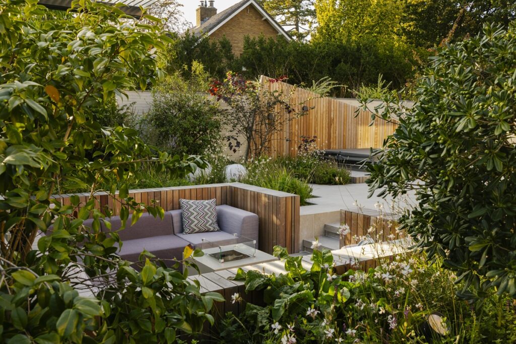 Luxe tuin met zitkuil